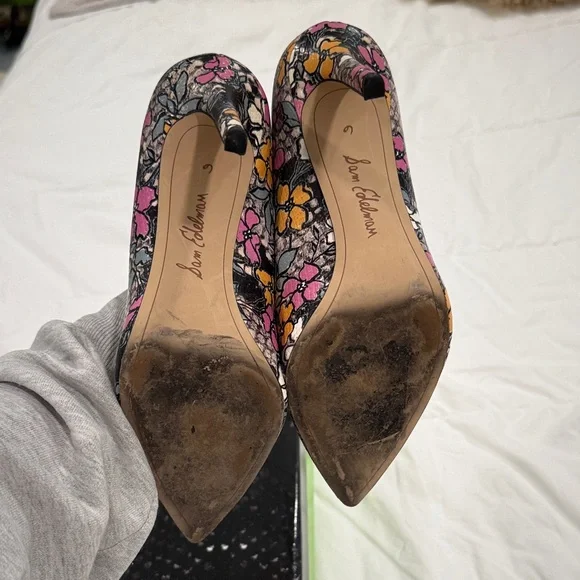 Sam Edelman Hazel Pump Floral Pattern - Picture 4 of 6